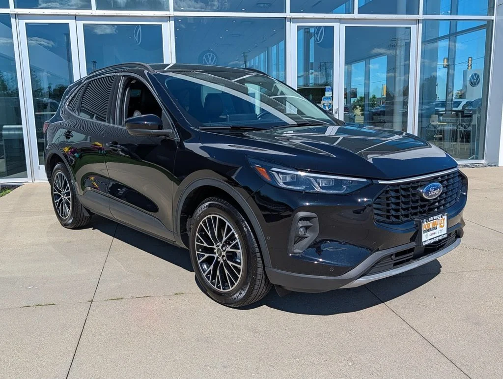 Used 2023 Black Ford Base image 2