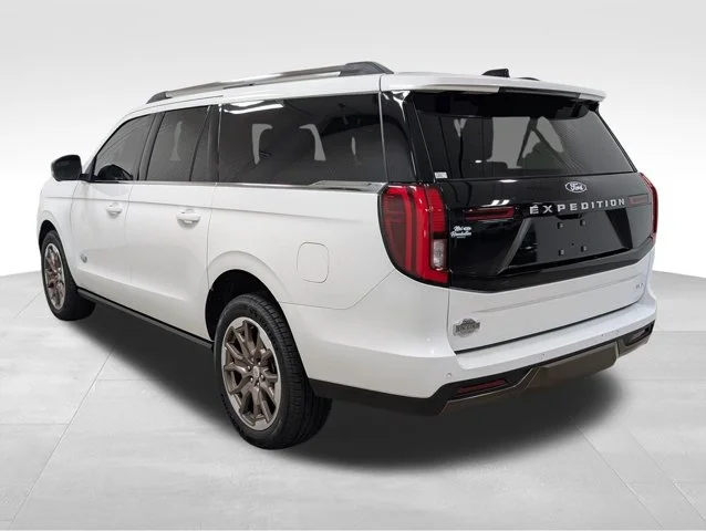New 2027 Star White Metallic Tri-Coat Ford MAX King Ranch® image 59