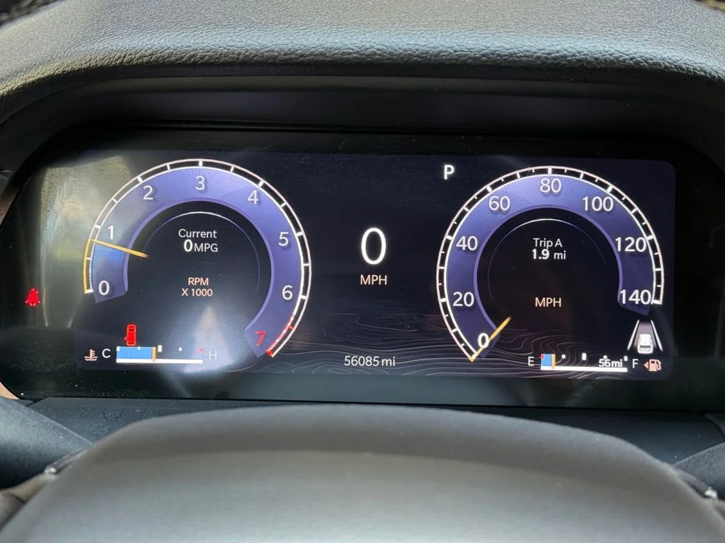 Used 2025 Silver Jeep Altitude image 14