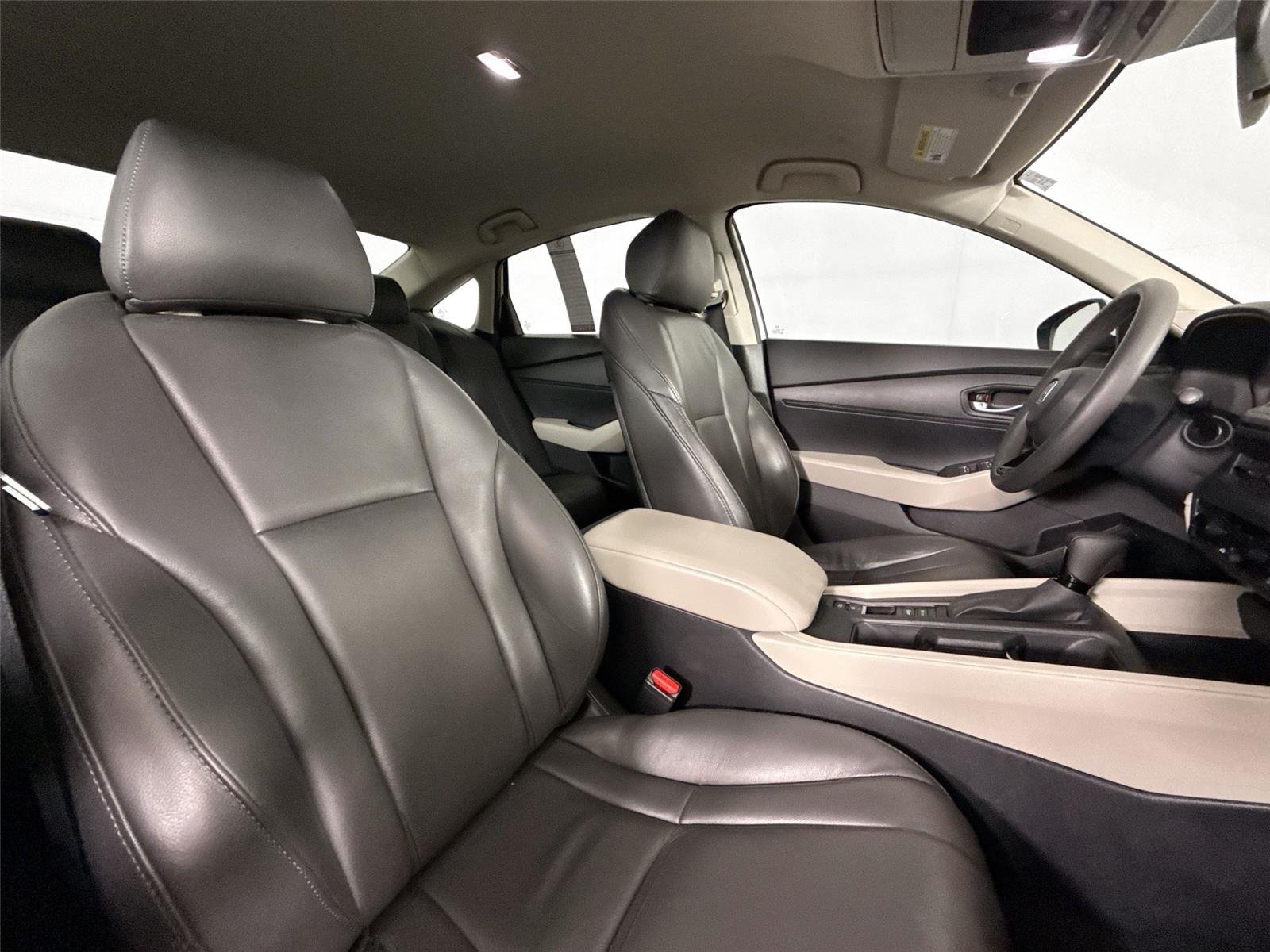 Used 2023 Platinum White Pearl Honda LX image 37
