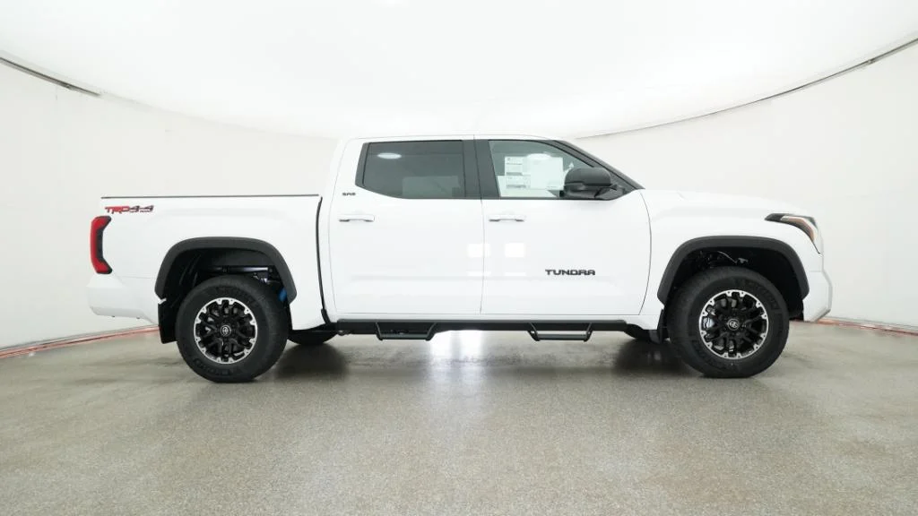 New 2026 Ice Cap Toyota SR5 image 29