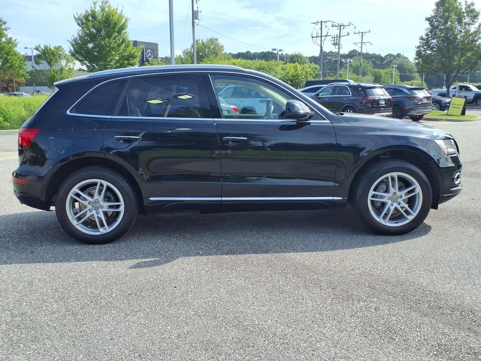 Used 2016 Mythos Black Metallic Audi Premium Plus image 7