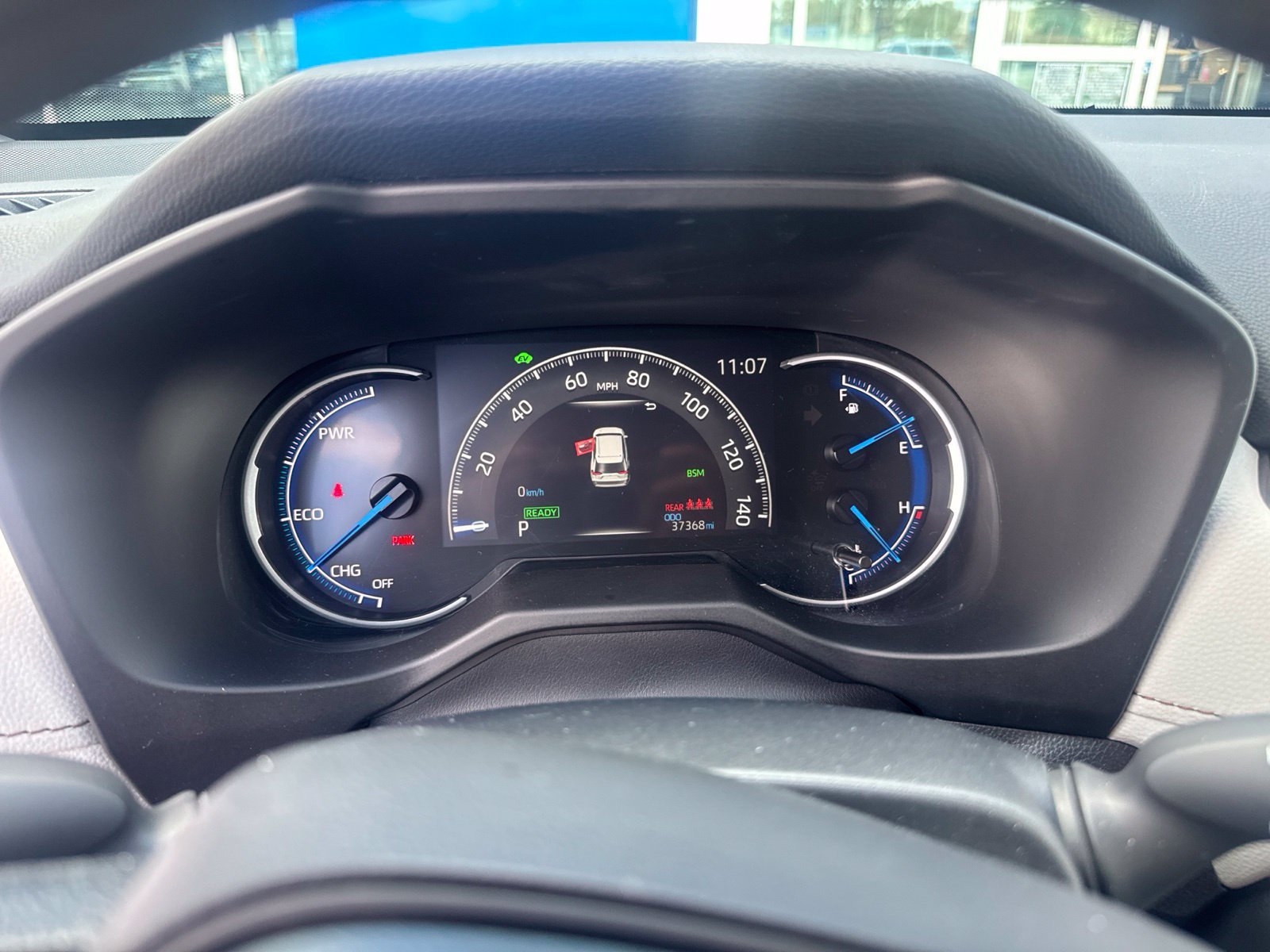Used 2024 White Toyota XLE image 4