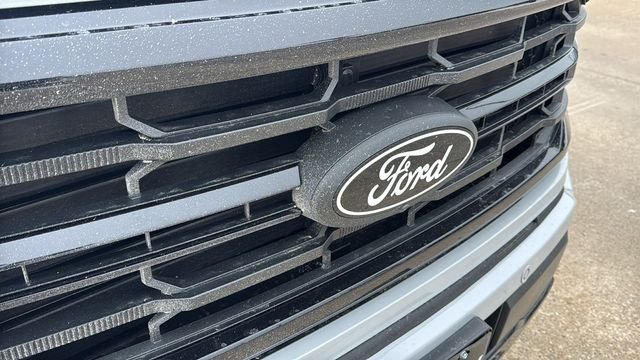 New 2026 Avalanche Ford XLT image 3