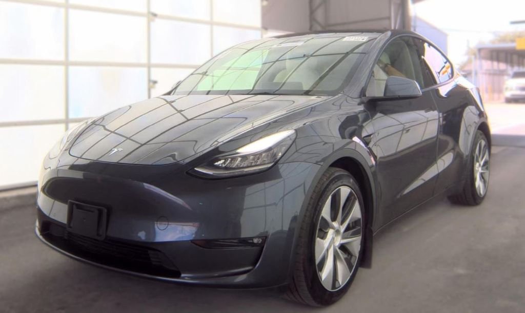 Used 2021 Silver Tesla Long Range image 1