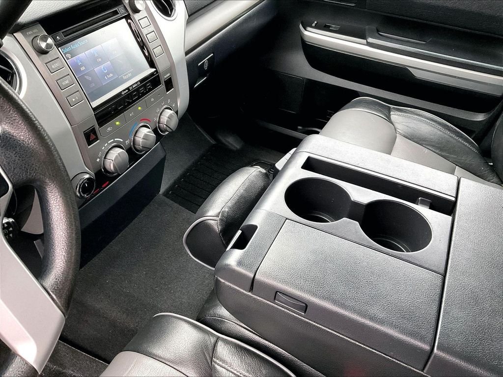 Used 2017 Silver Sky Metallic Toyota SR5 image 20