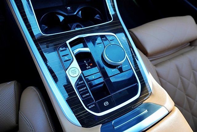 Used 2026 Gray BMW sDrive40i image 30