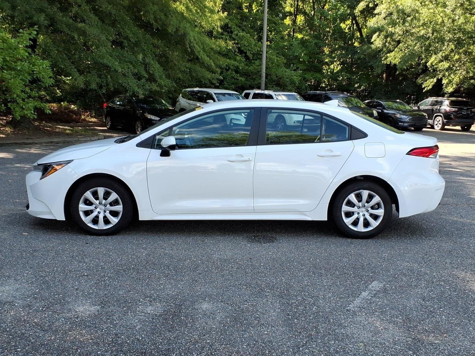 Used 2024  Toyota LE image 3