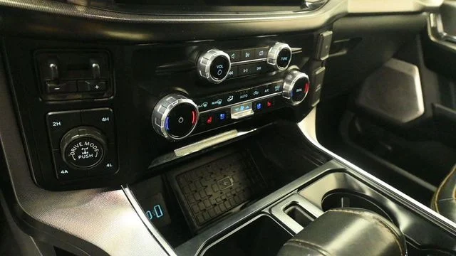 Used 2023 Gray Metallic Ford Platinum image 18