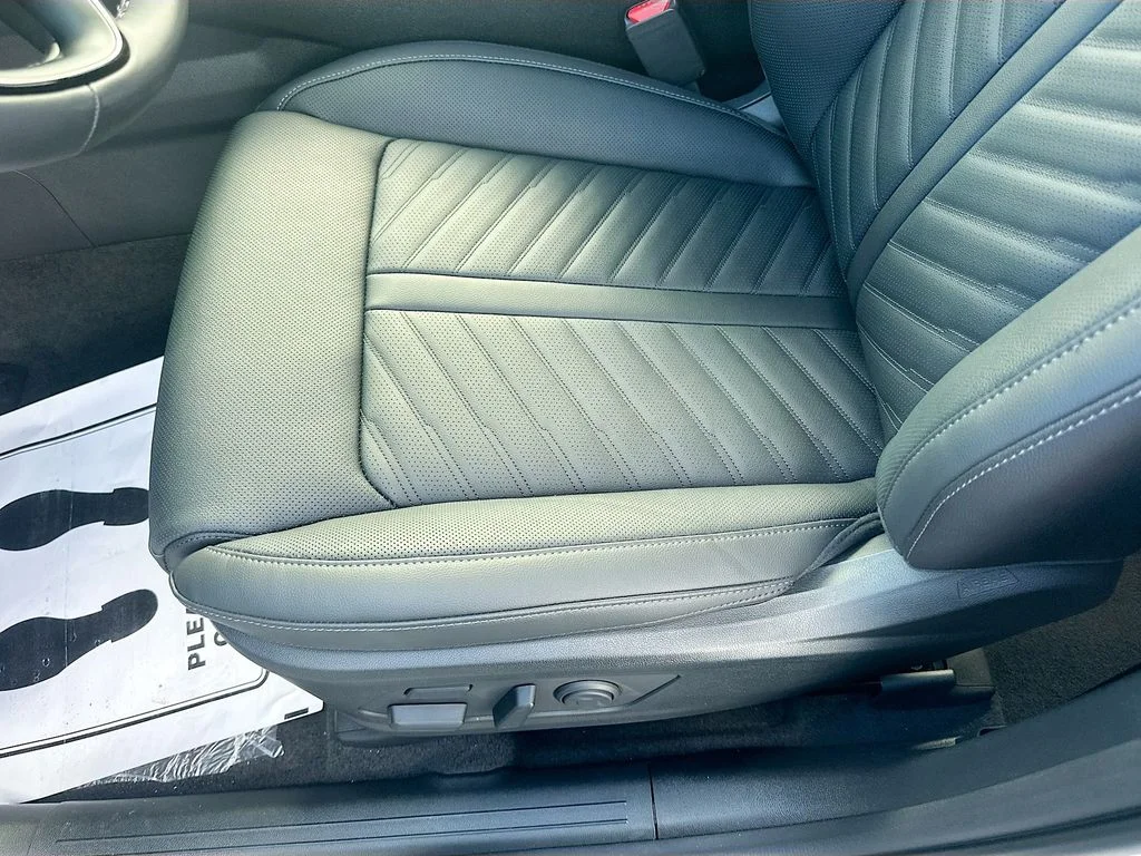 New 2026 Glacial White Pearl Kia X-Line SX Prestige AWD image 20