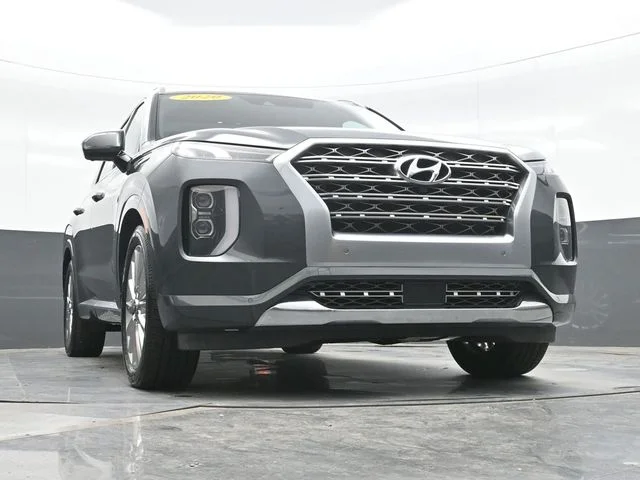 Used 2020 Green Hyundai Limited image 22
