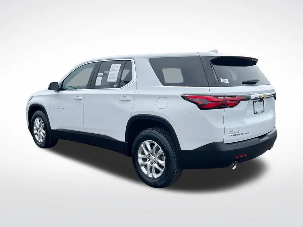 Used 2023 White Chevrolet LS image 7