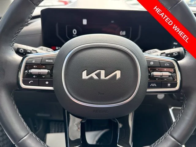 Certified Used 2026 White Kia SX Prestige image 9