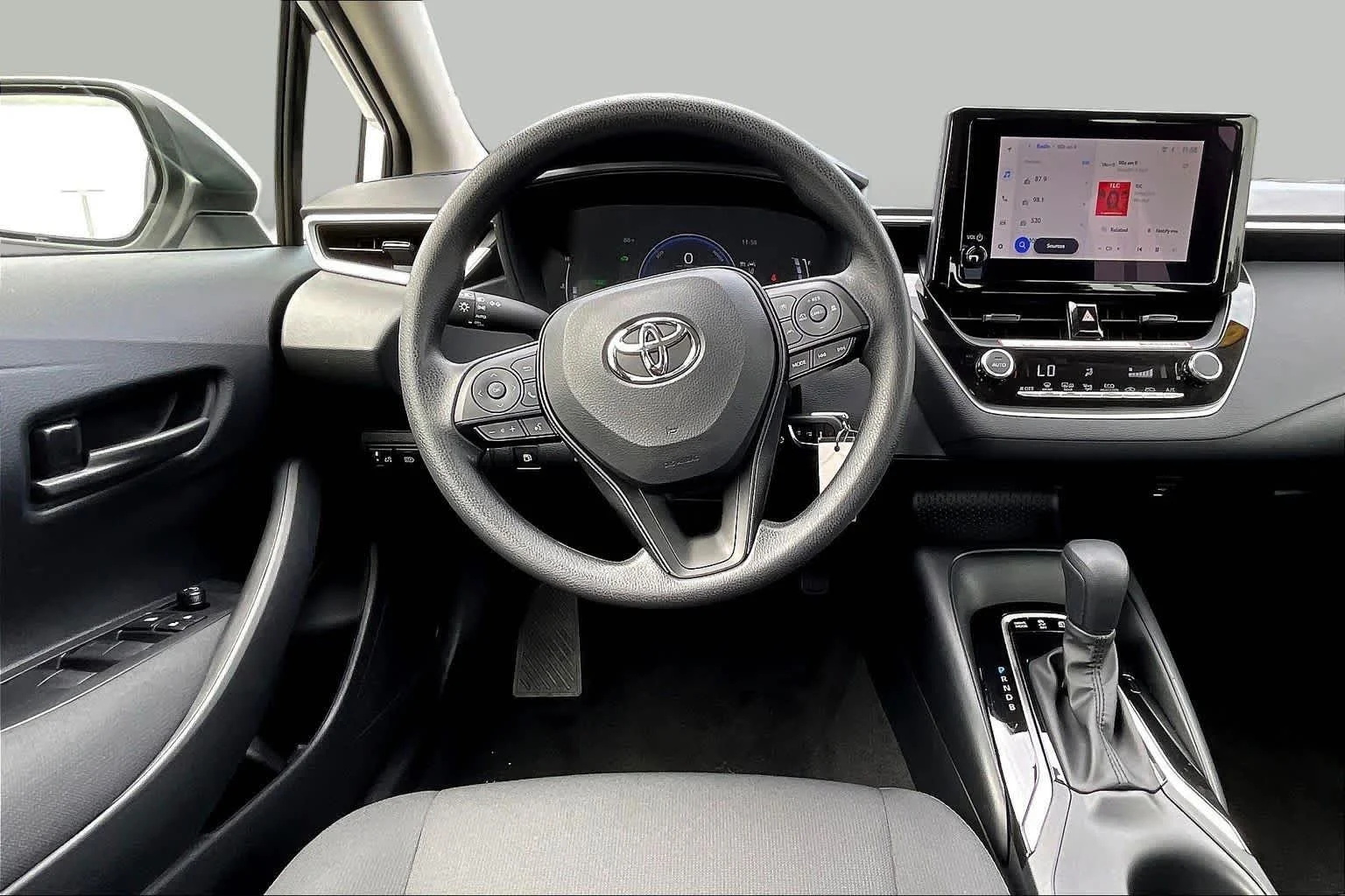 Used 2026 Ice Cap Toyota Hybrid LE image 6