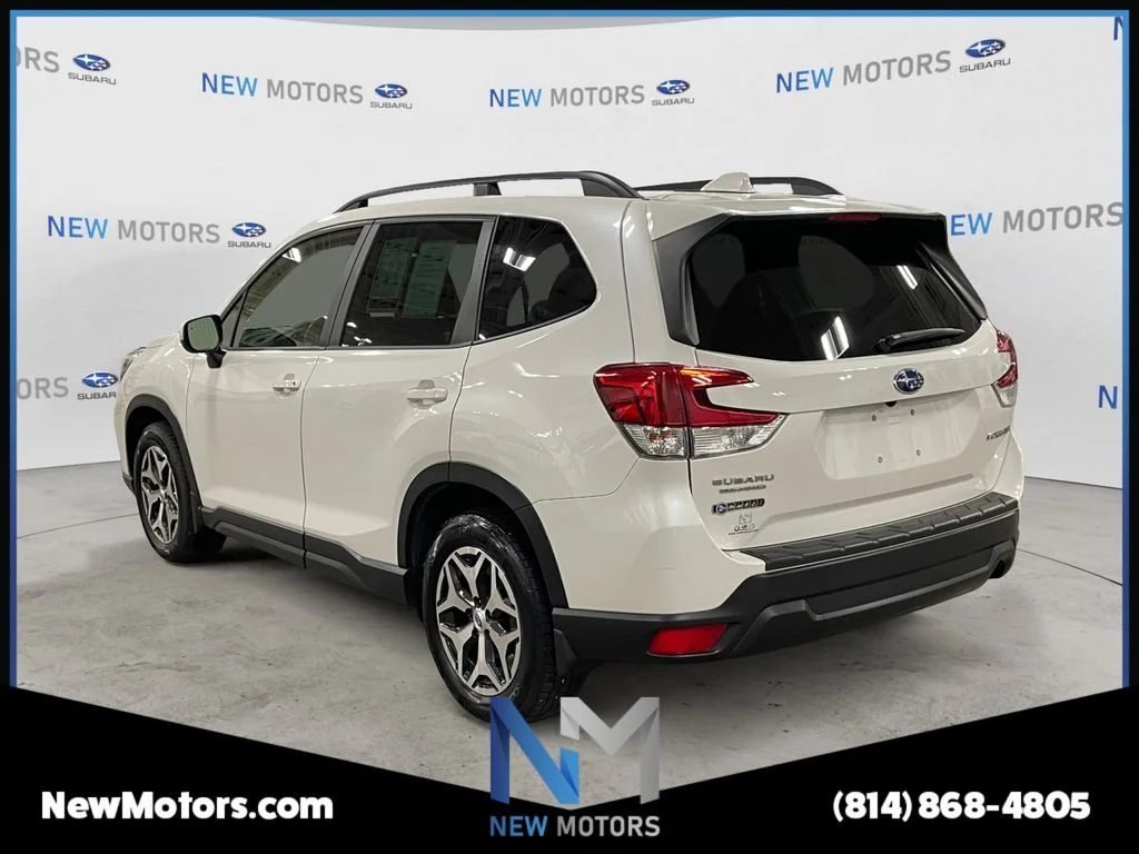 Used 2021 Crystal White Pearl Subaru Premium image 3