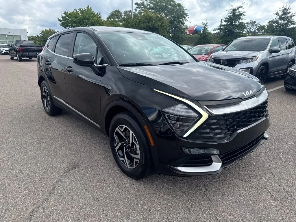 Used 2024 Black Kia LX image 10