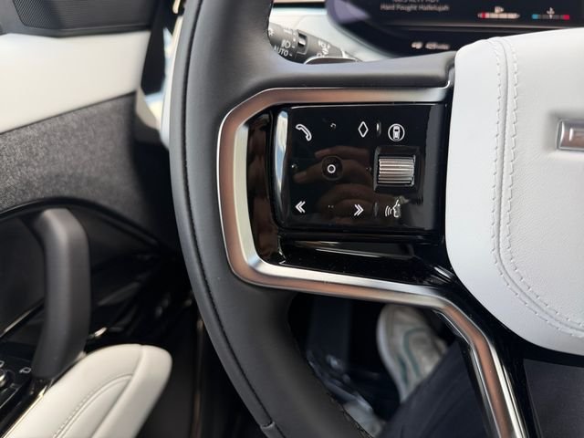 New 2026 Borasco Grey Land Rover SE image 22