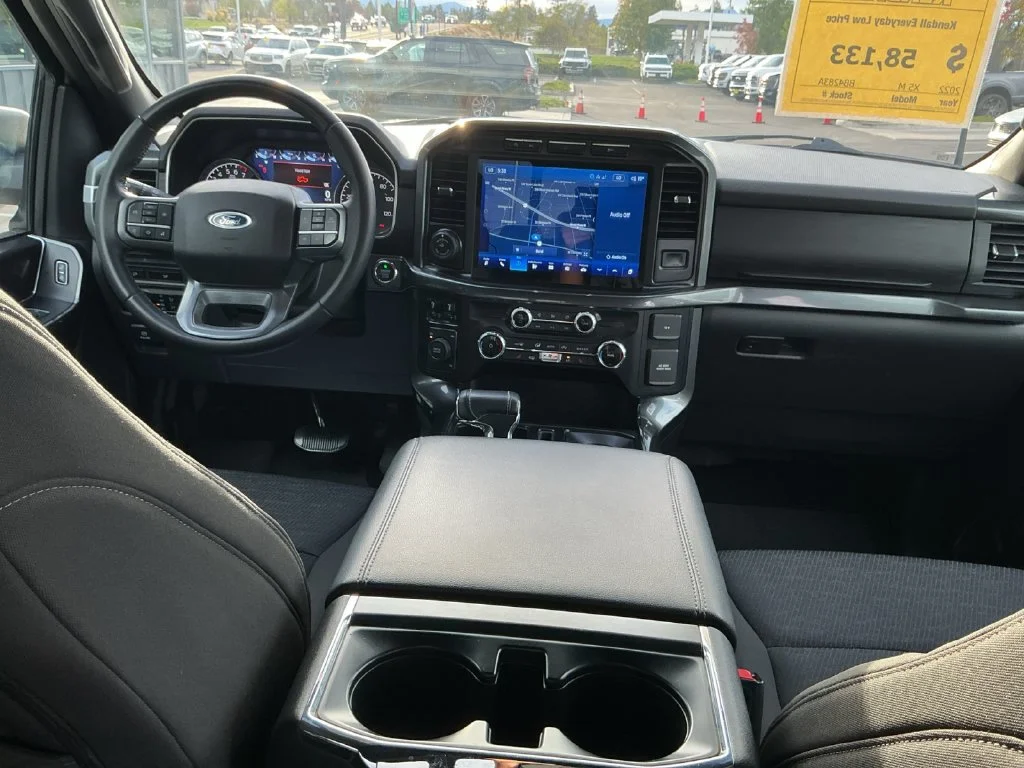 Used 2023 White Ford XLT image 21