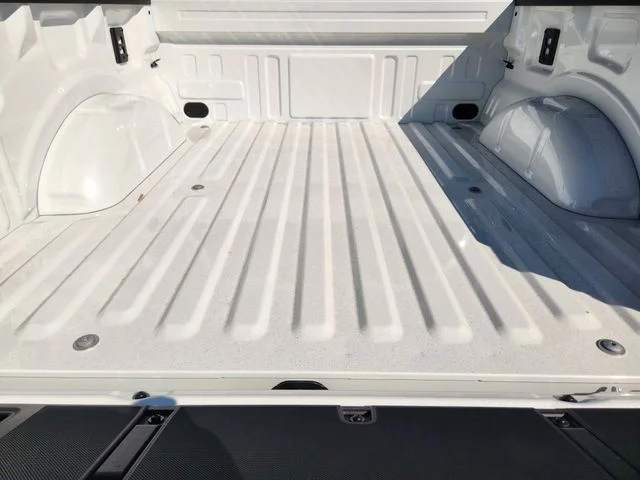 New 2026 Star White Metallic Tri-Coat Ford King Ranch® image 32