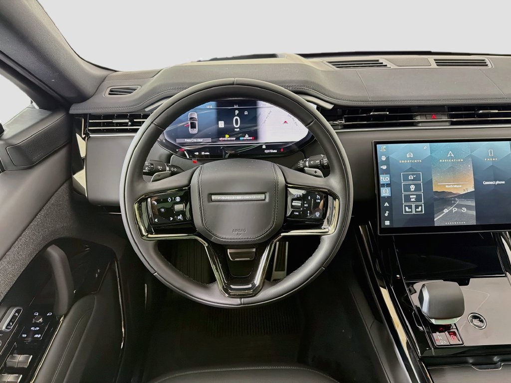 New 2027 Fuji White Land Rover Dynamic SE image 24