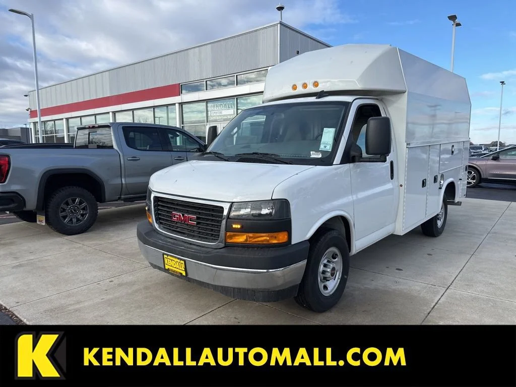 2024 GMC Savana Cutaway