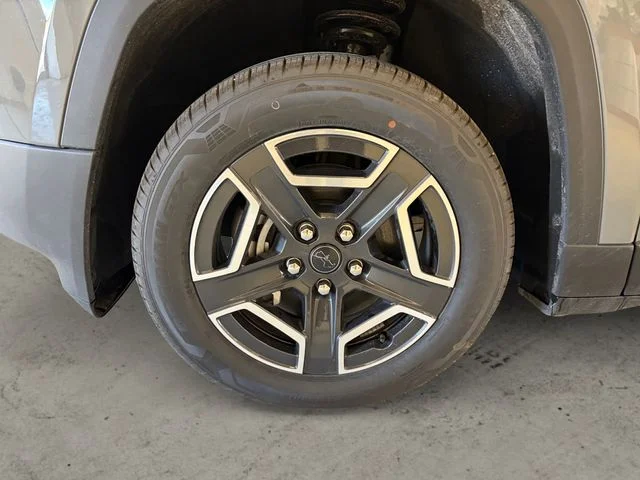 New 2026 Gray Jeep Laredo image 15