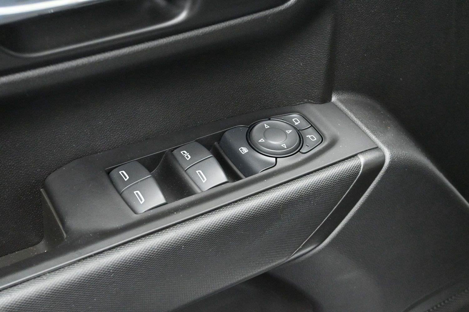 Used 2022 Summit White Chevrolet Custom image 11