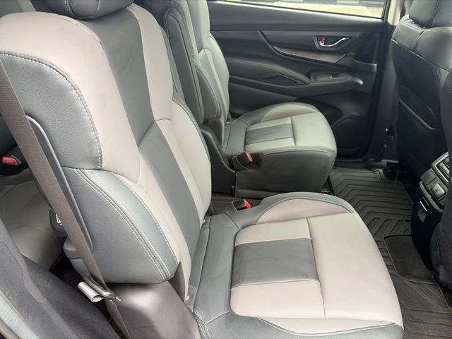 Used 2022 Crystal Black Silica Subaru Onyx Edition image 4