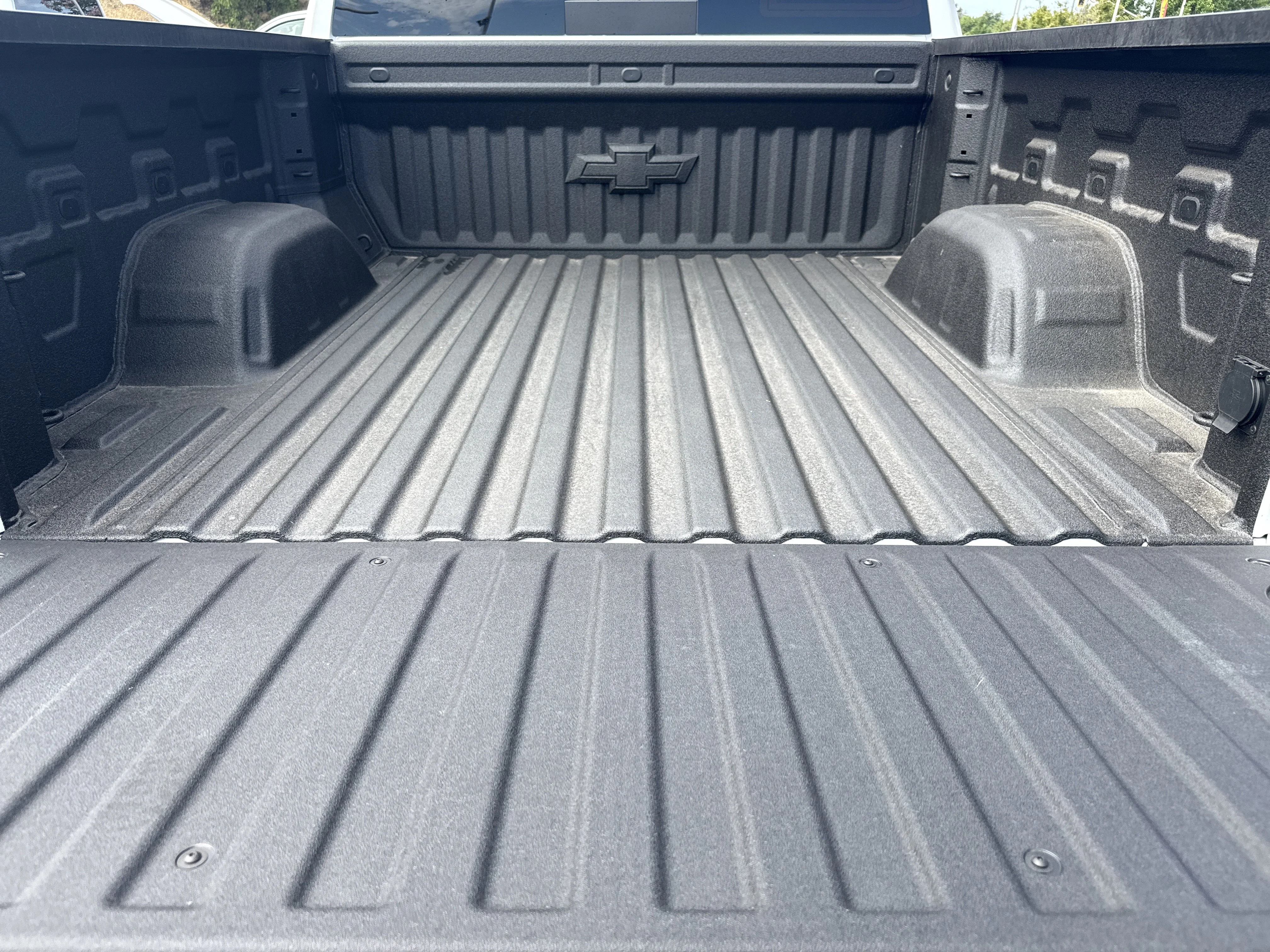 New 2026 Summit White Chevrolet LT Trail Boss image 19
