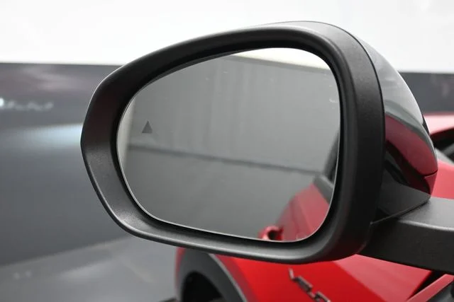 Used 2024 Red Alfa Romeo Veloce image 4