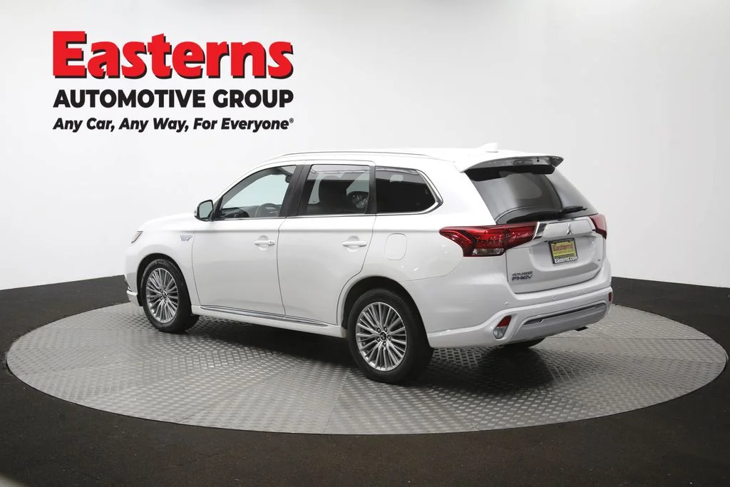 Used 2020 White Mitsubishi SEL image 63