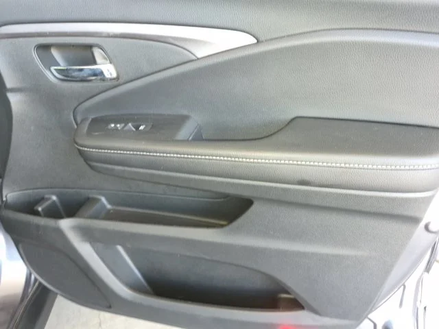 Certified Used 2023 Modern Steel Metallic Honda AWD RTL image 29