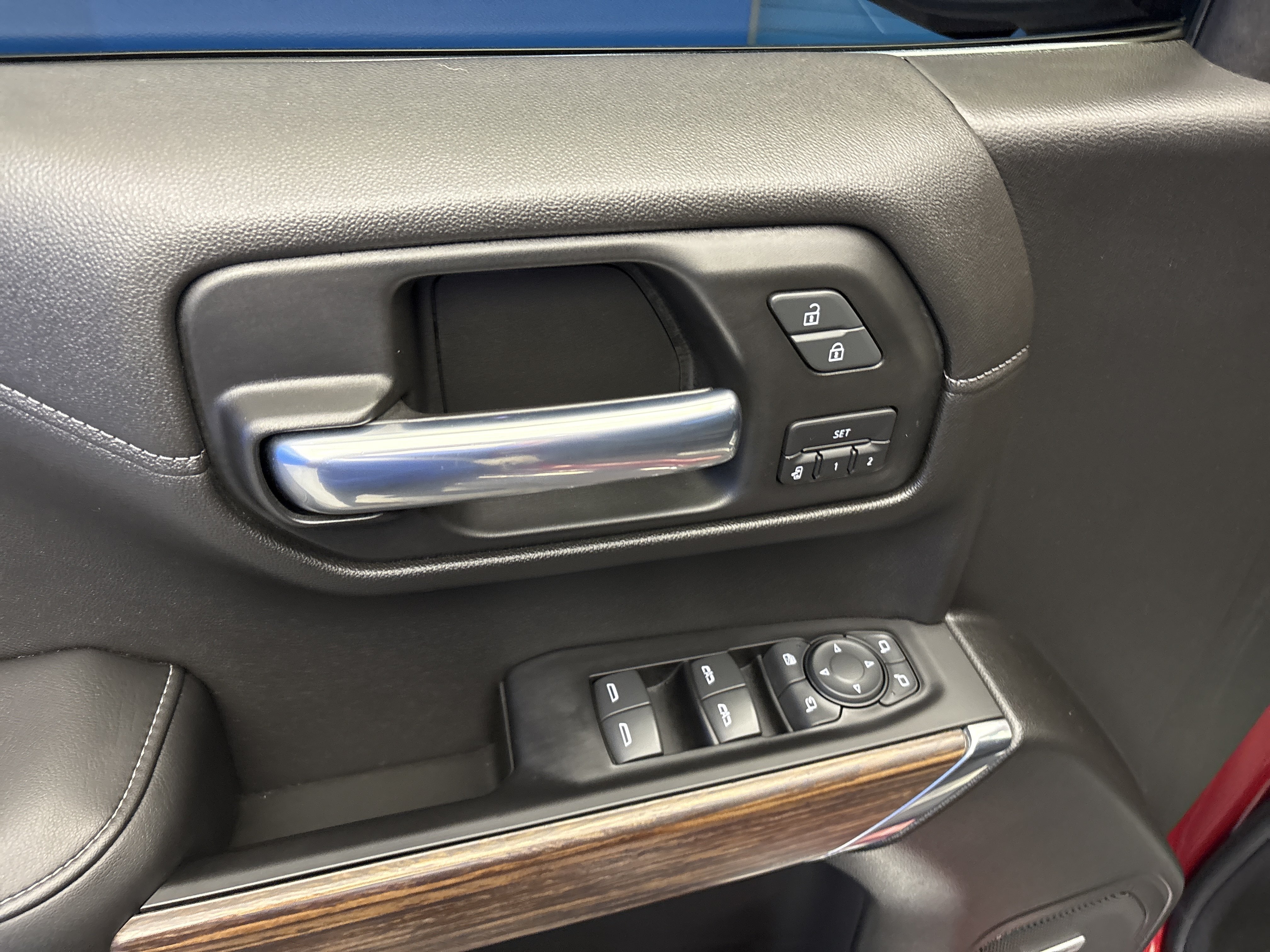 Used 2019 Cajun Red Tintcoat Chevrolet High Country image 10