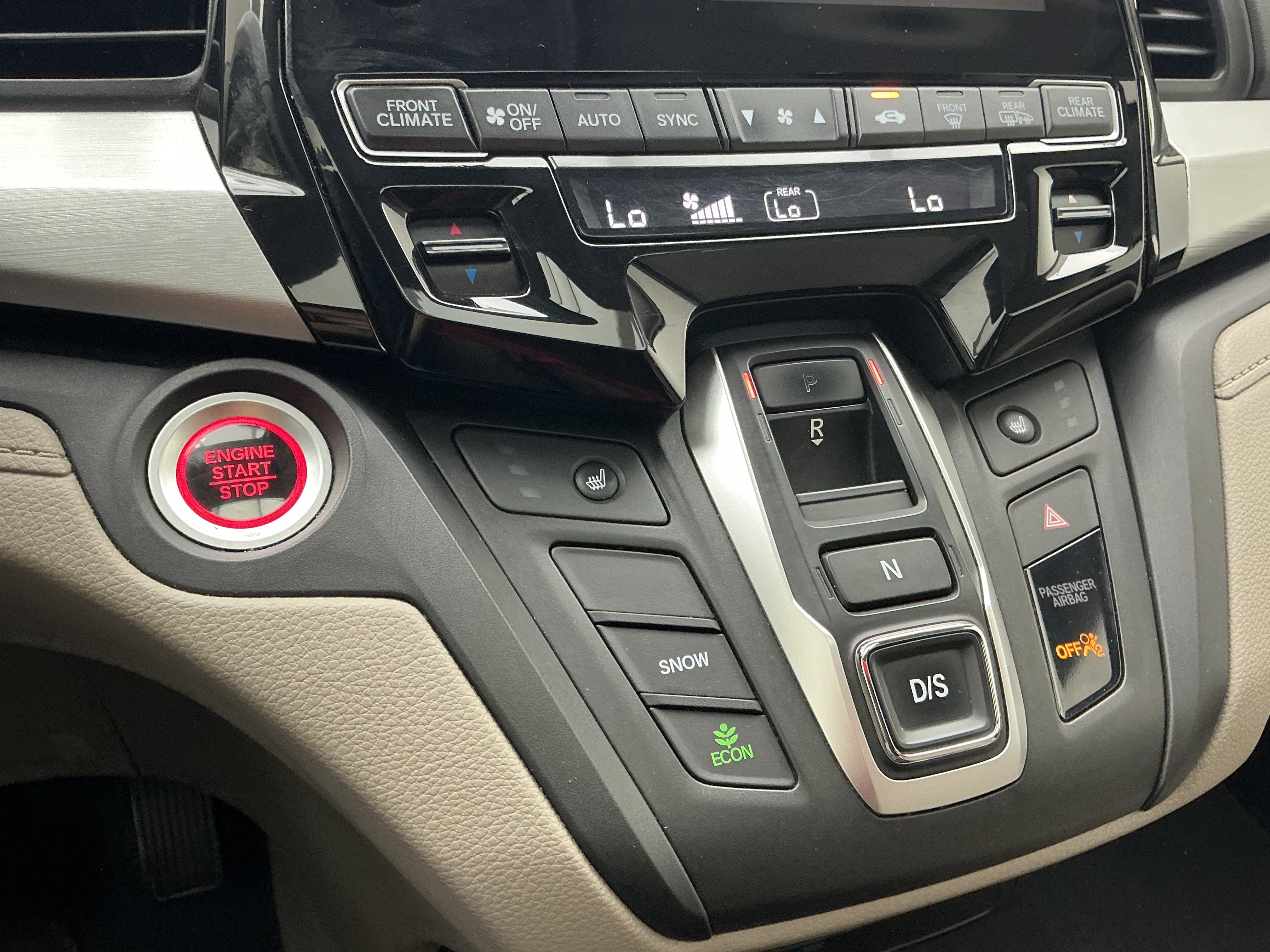 Used 2018 White Diamond Pearl Honda EX-L image 12