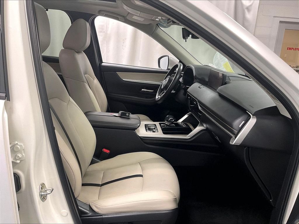 Used 2024 Rhodium White Premium Mazda 3.3 Turbo Preferred Plus image 11