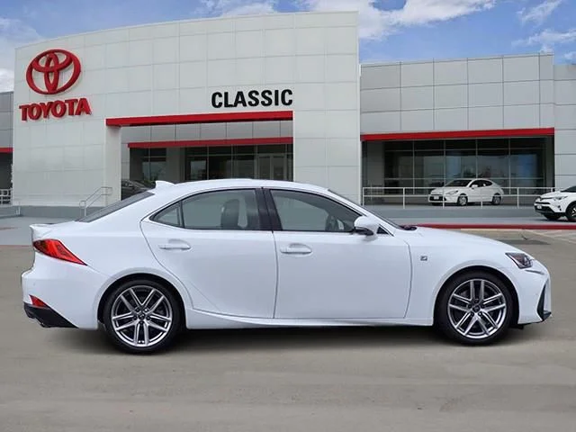 Used 2020 Ultra White Lexus 300 image 3