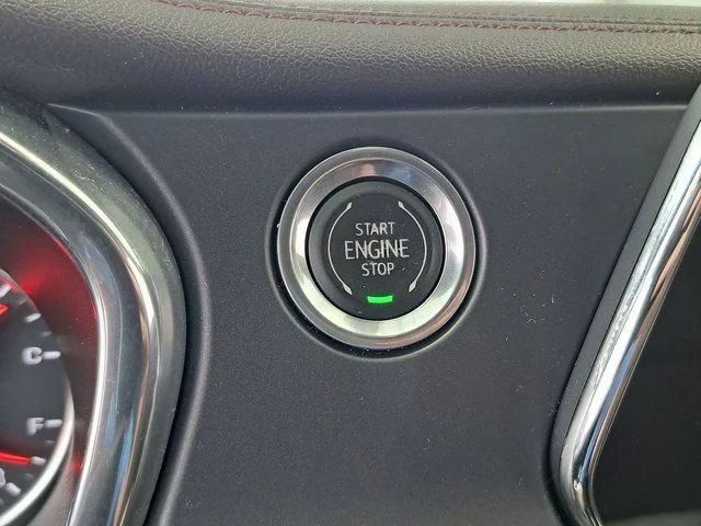 Used 2019 White Chevrolet Premier image 14