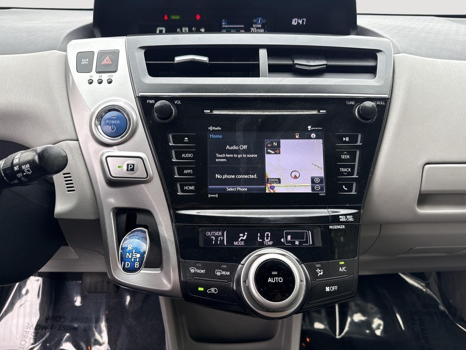 Used 2016 Blue Ribbon Metallic Toyota Three image 21