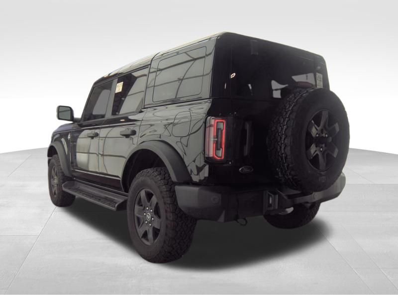 Used 2025 Shadow Black Ford Outer Banks image 3