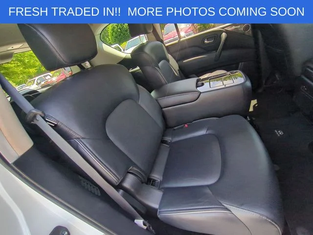 Used 2023 White INFINITI LUXE image 36