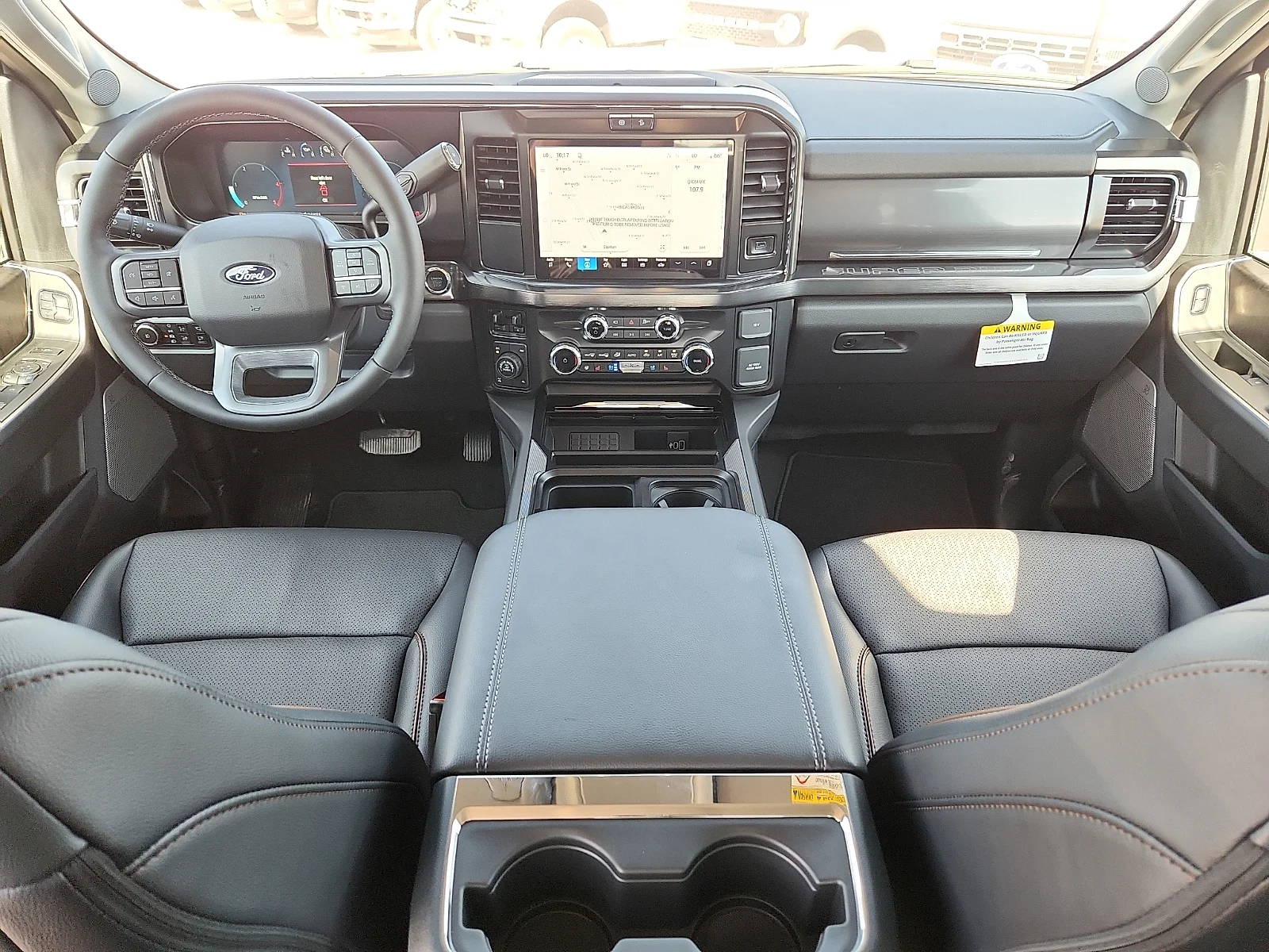 New 2027 Oxford White Ford Lariat image 13