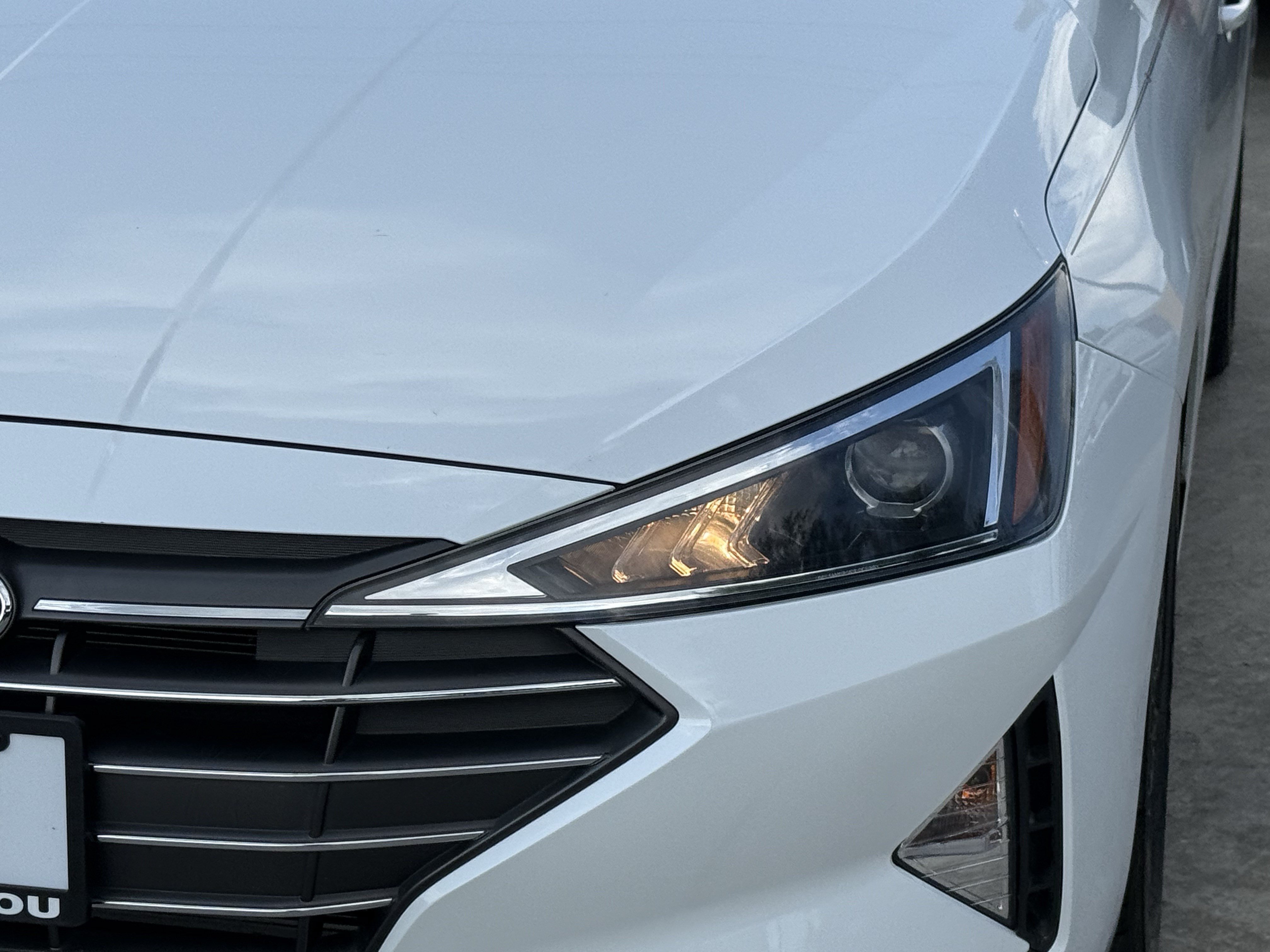 Used 2020 Quartz White Pearl Hyundai Value Edition image 11