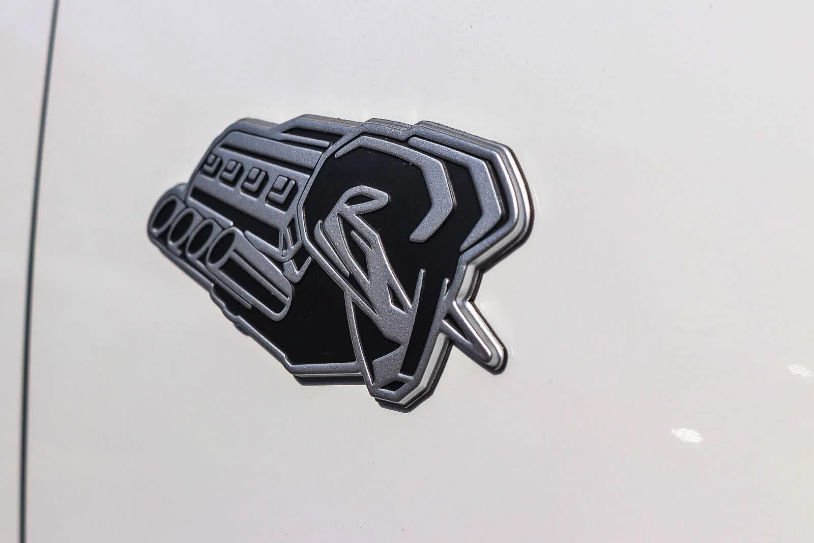 New 2026 Bright White Clear-Coat Exterior Paint RAM Laramie image 10