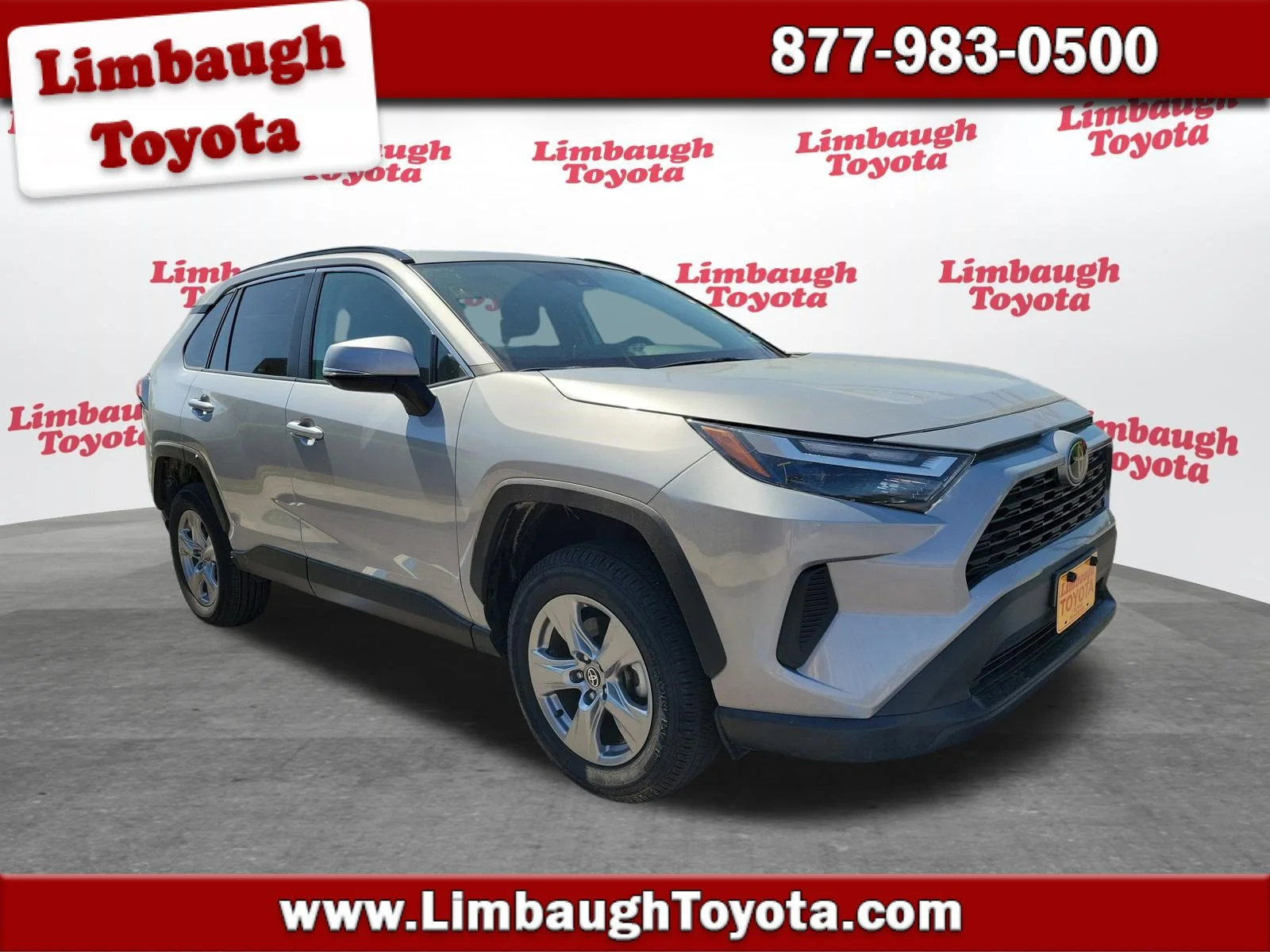 2024 Toyota RAV4 XLE FWD's photo