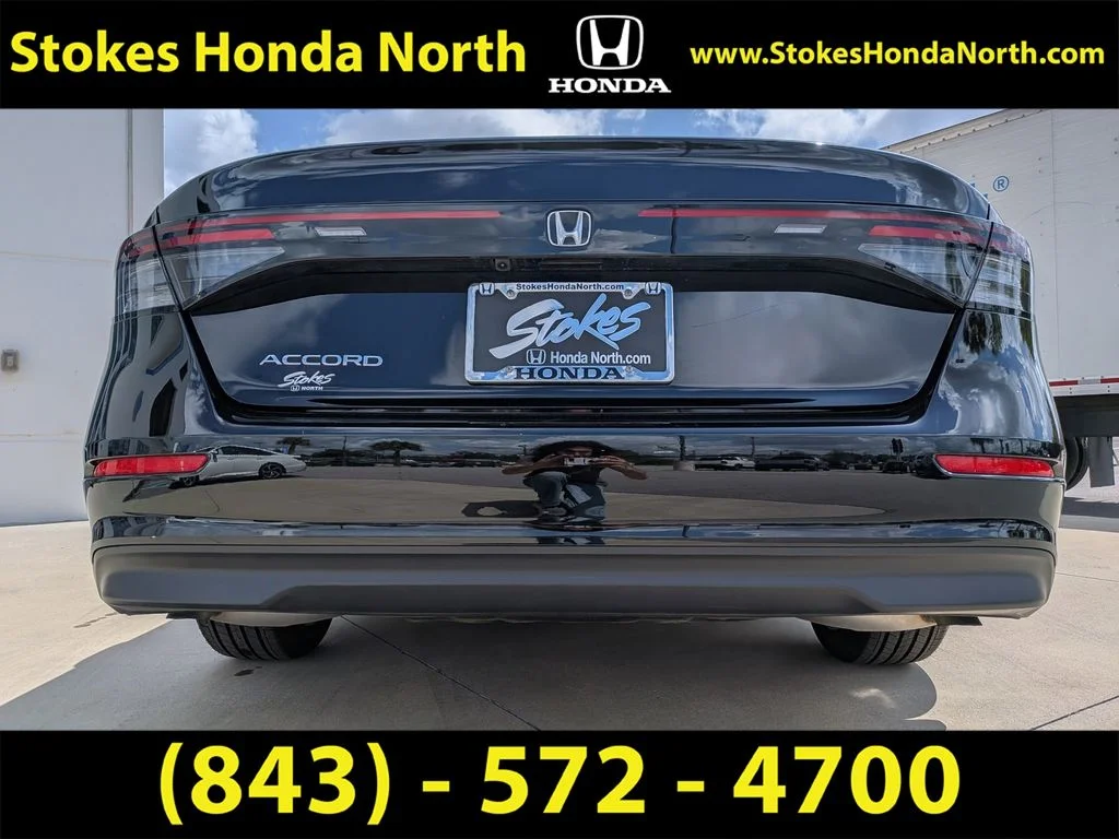 Used 2025 Black Honda LX image 5
