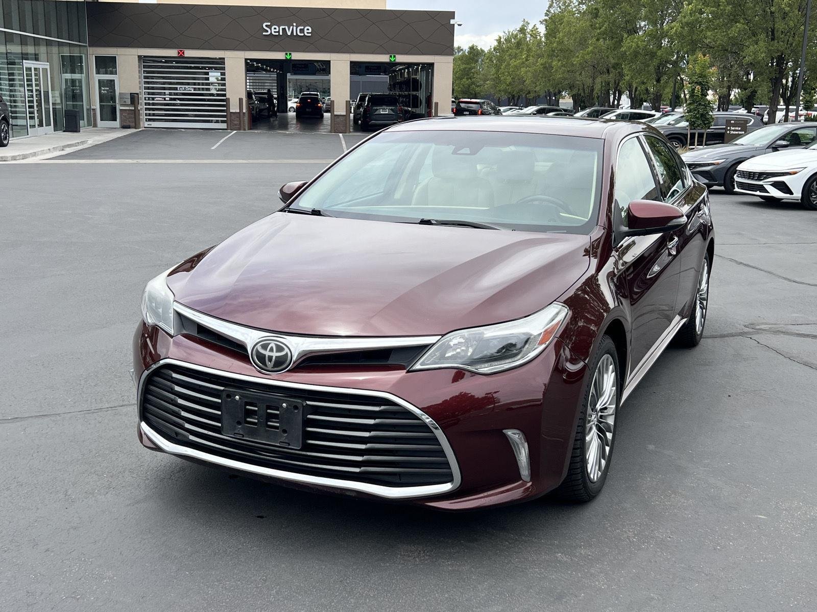 Used 2016 Ooh La La Rouge Mica Toyota Limited image 2
