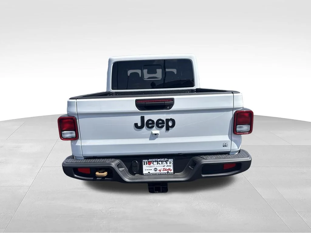 New 2026 Bright White Clear-Coat Exterior Paint Jeep 85th Anniversary Edition image 4