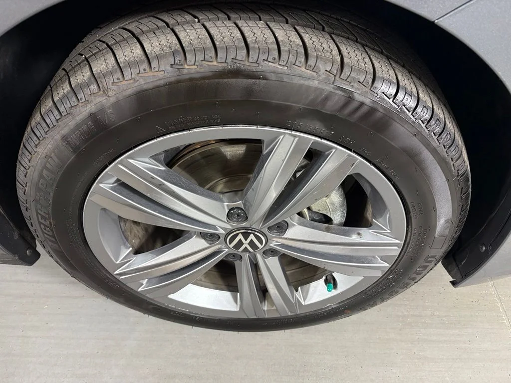 Used 2024 Gray Volkswagen 1.5T SE image 10