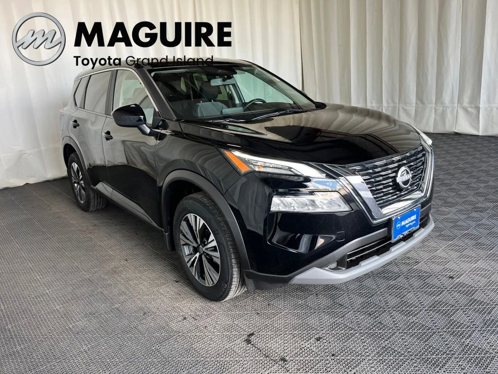 Used 2023 Black Nissan SV image 32