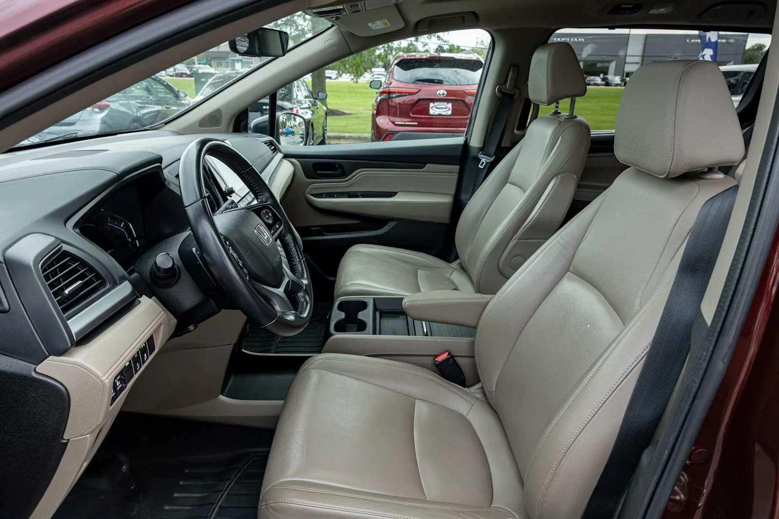 Used 2019 Deep Scarlet Pearl Honda Touring image 28